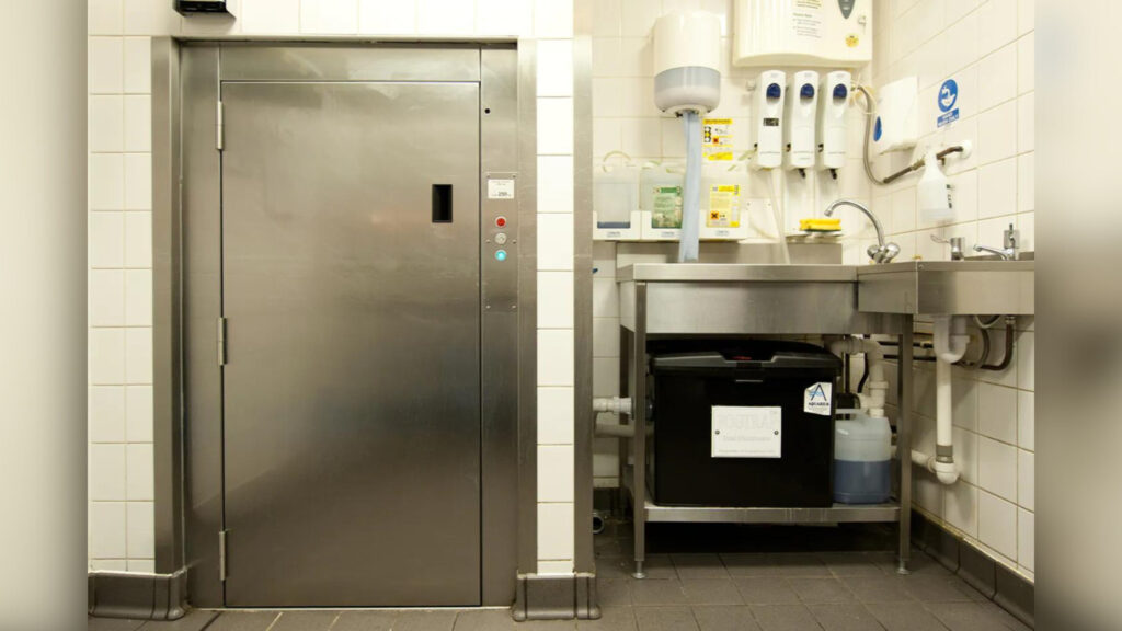 Top Industries Benefiting from Trolley Lifts
