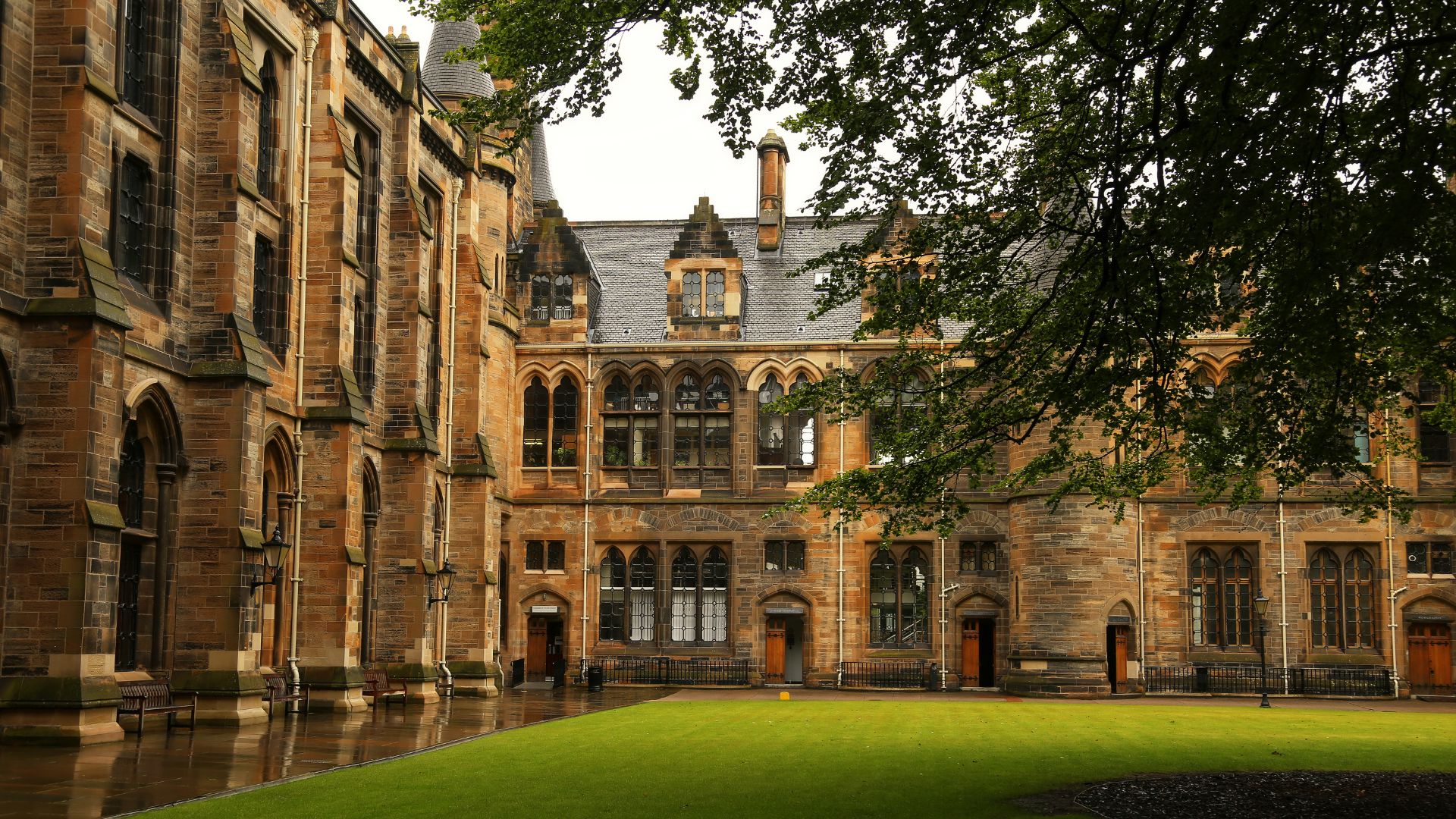 low headroom dumbwaiters for heritage buildings